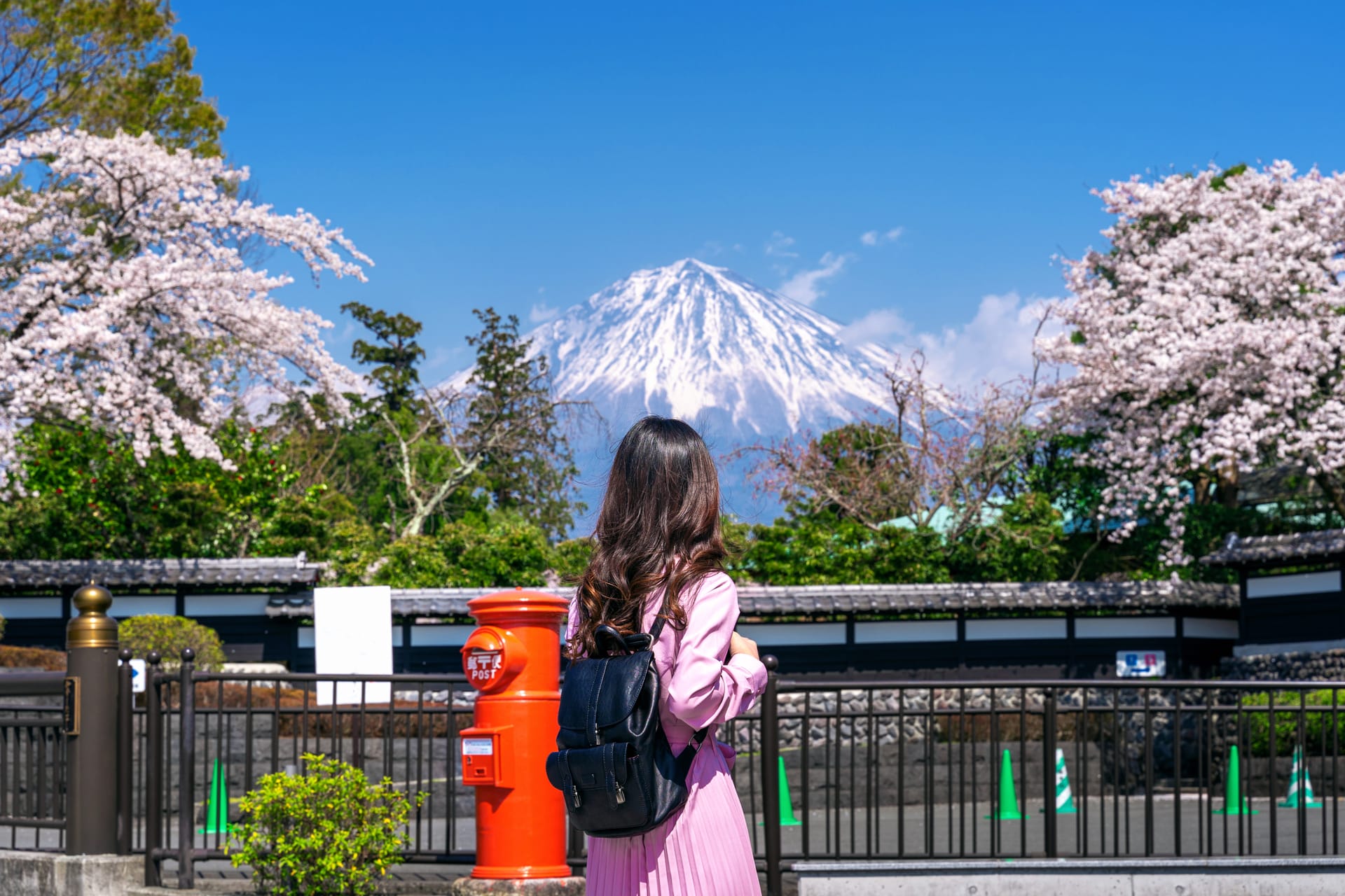 Pre-departure guidance for life in Japan
